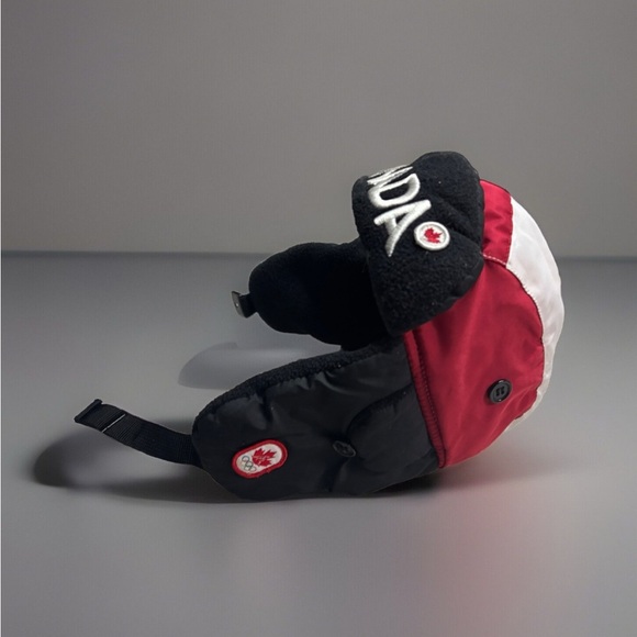 Canada Winter Olympics Hudsons Bay Co Trapper Hat Ear Flaps Size Youth O/S - Picture 3 of 4